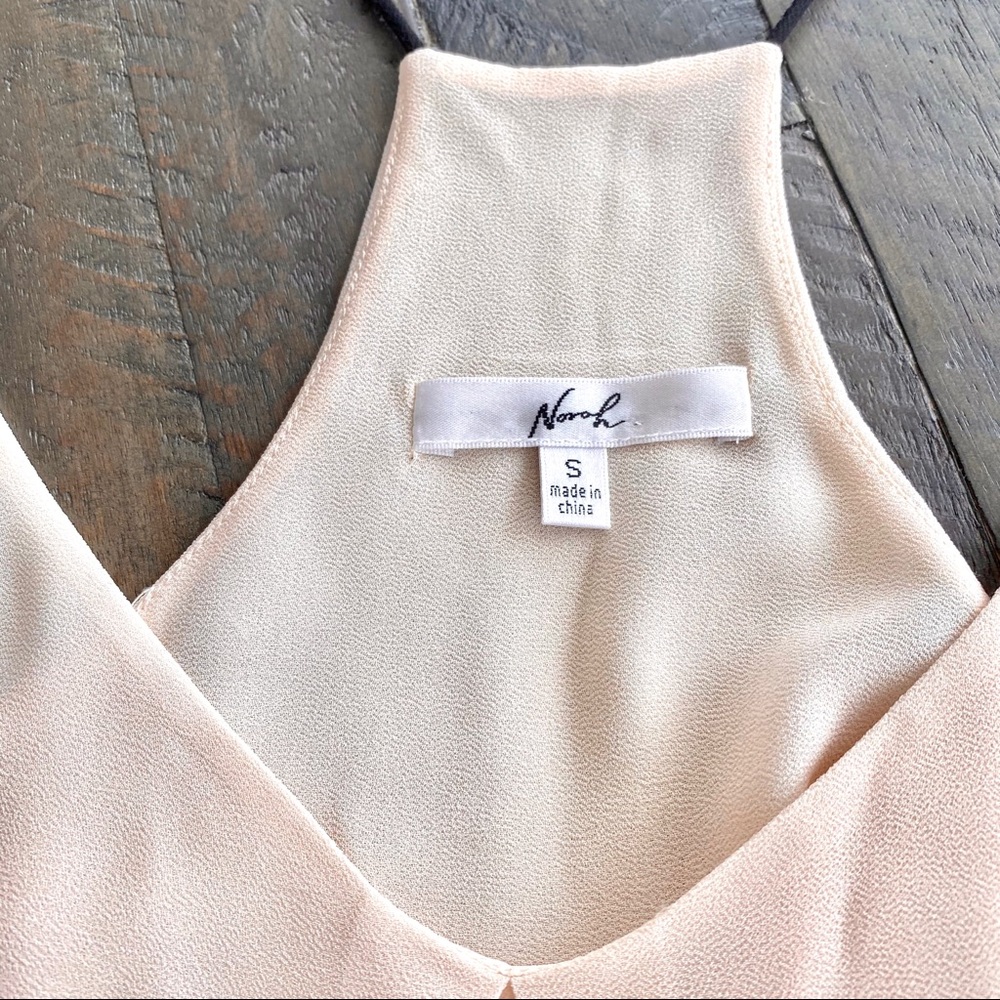 Sophisticated Blush Top - Picture 3 of 4